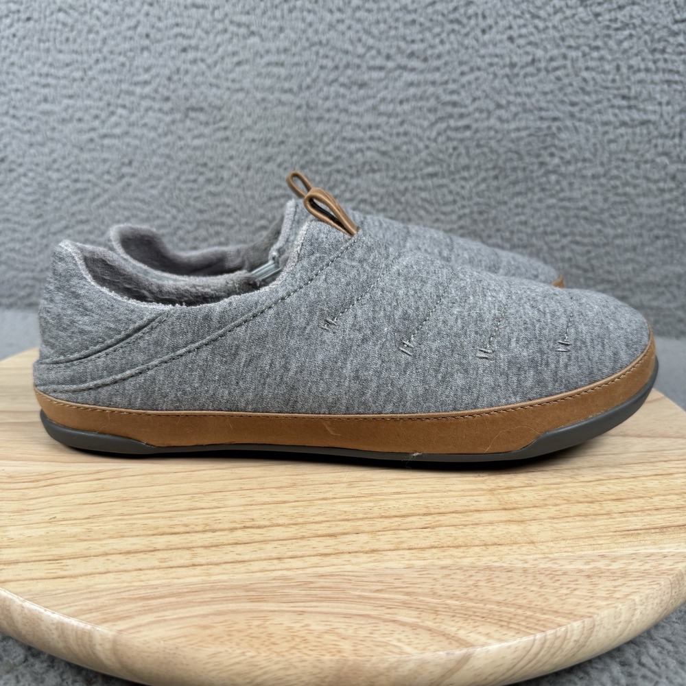 OluKai Mahana Mens Size 9 Gray Quilted Slippers Slip On Comfort Loafers Shoes